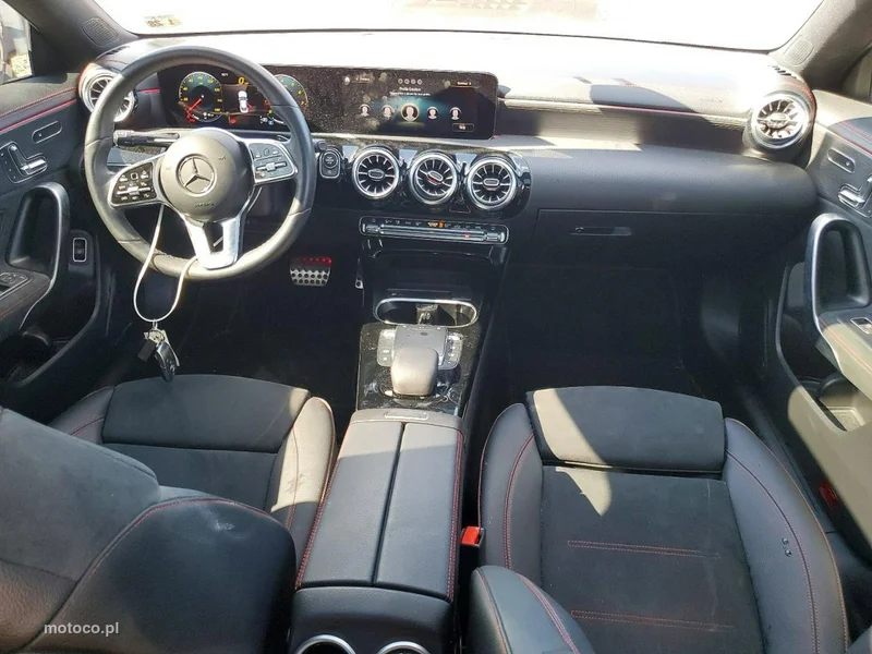 Mercedes-Benz CLA C118 250 8