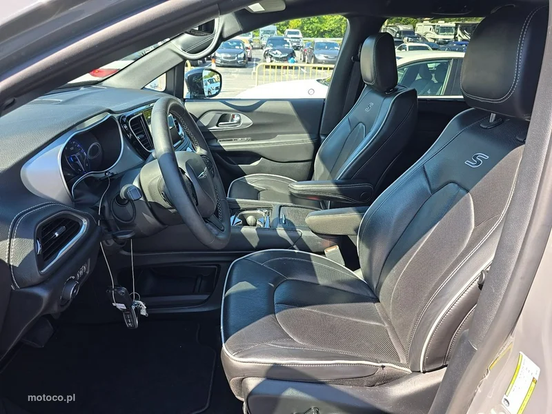 Chrysler Pacifica 7