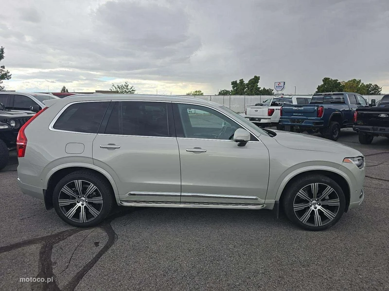 Volvo XC 90 2