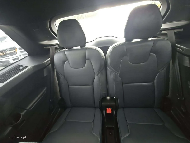 Volvo XC 90 12
