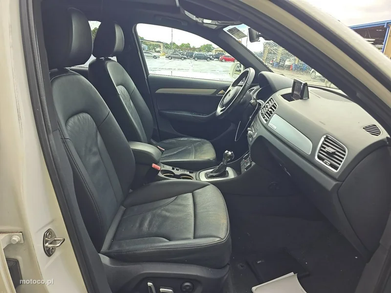Audi Q3 8U 7