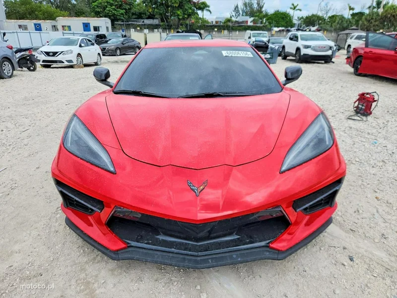 Chevrolet Corvette 2