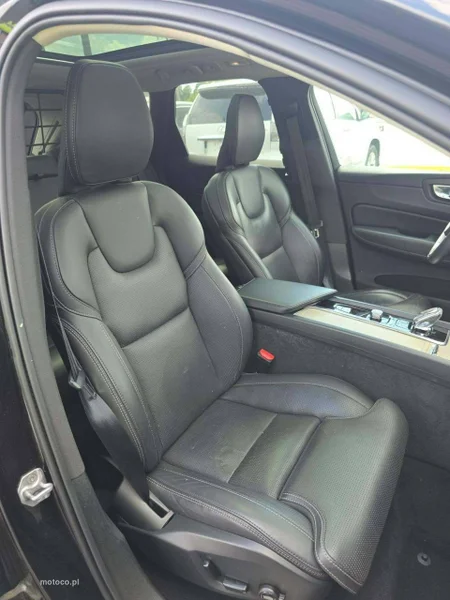Volvo XC 60 6
