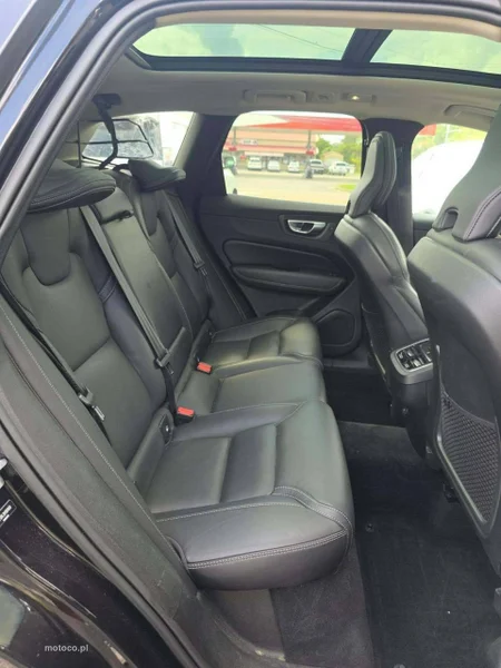 Volvo XC 60 7