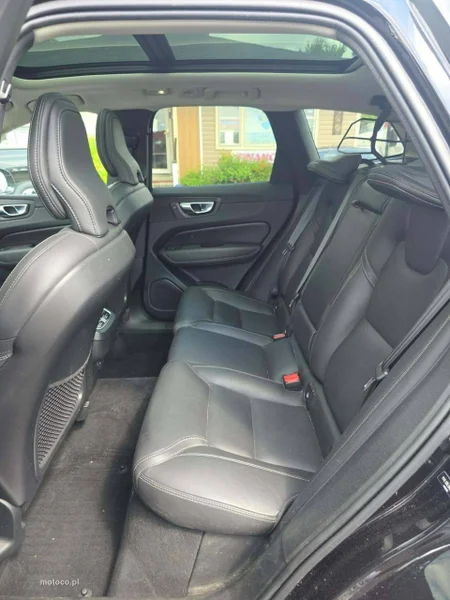 Volvo XC 60 8