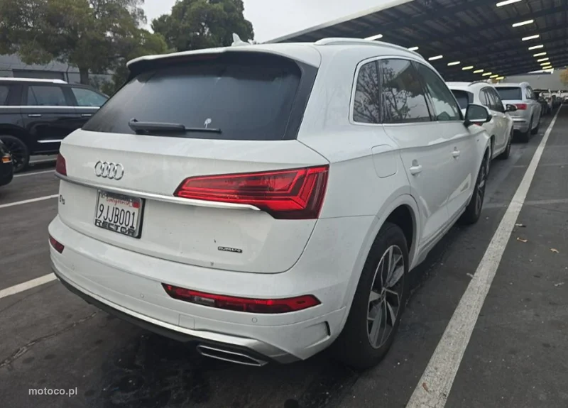 Audi Q3 F3 4