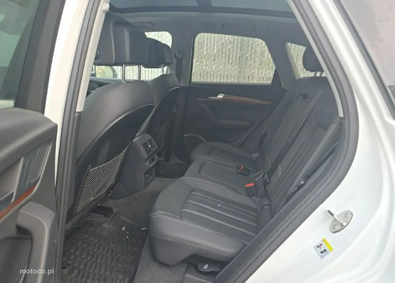 Audi Q3 F3 10
