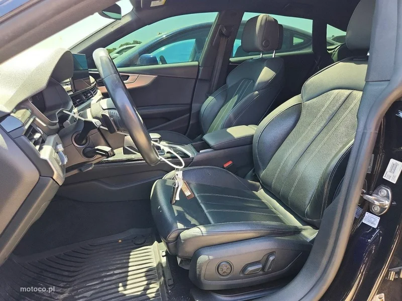 Audi A5 F5 7