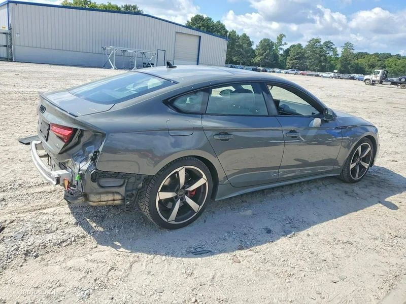 Audi A5 F5 4