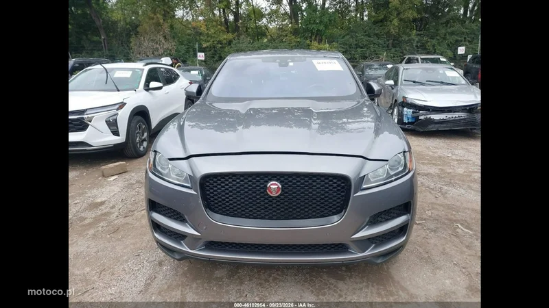 Jaguar F-Pace 2
