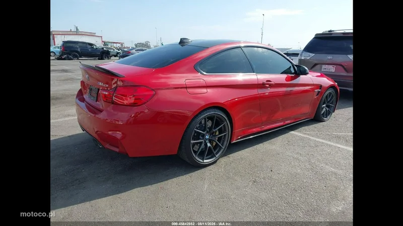 BMW M4 F82 4
