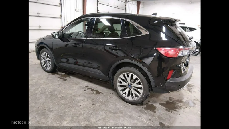 Ford Kuga III 5