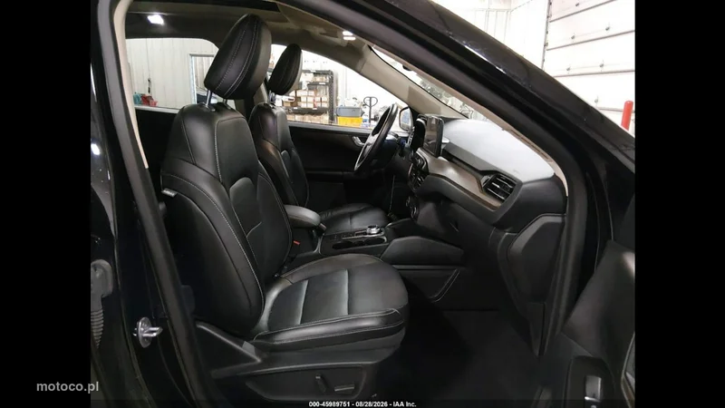 Ford Kuga III 9
