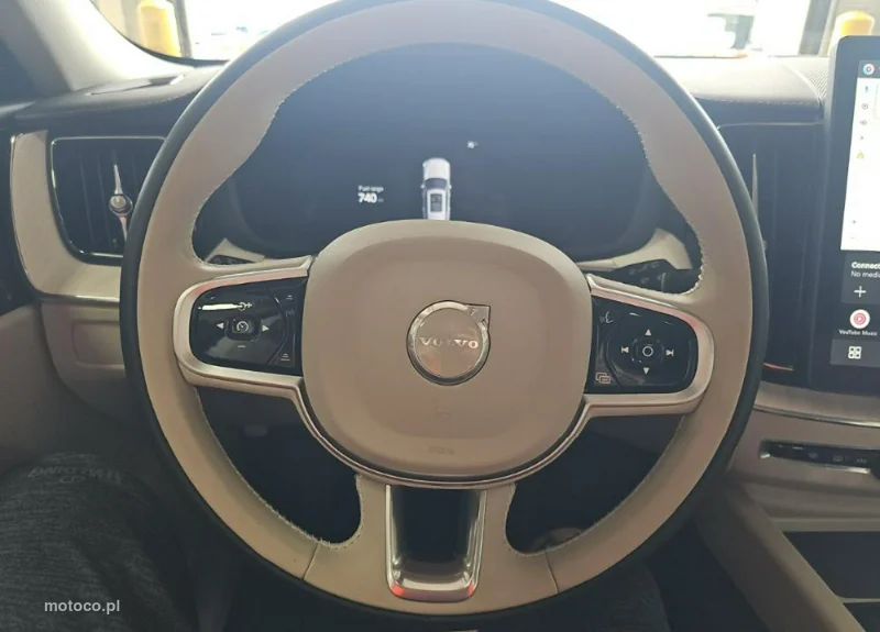 Volvo XC 60 8