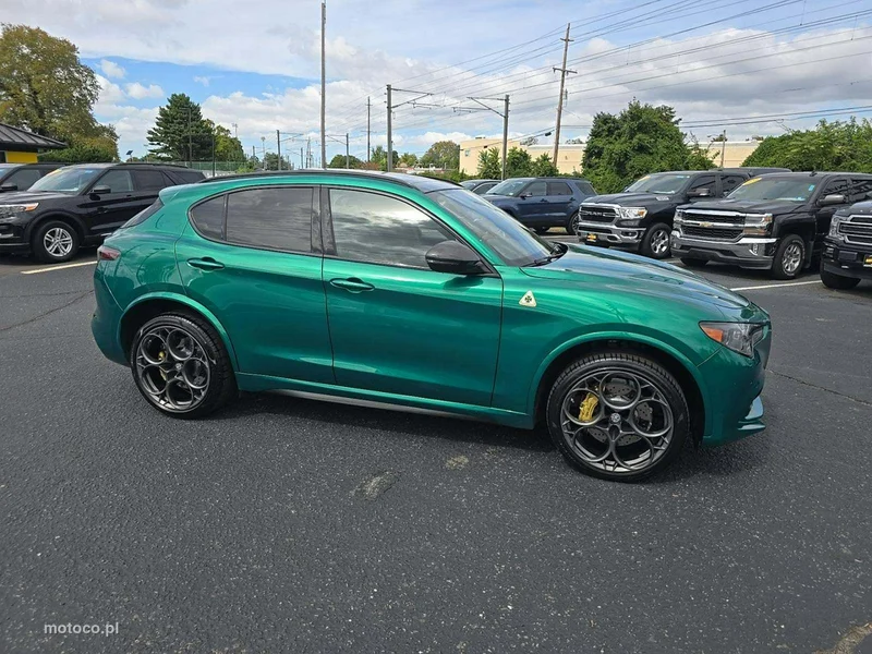 Alfa Romeo Stelvio 2