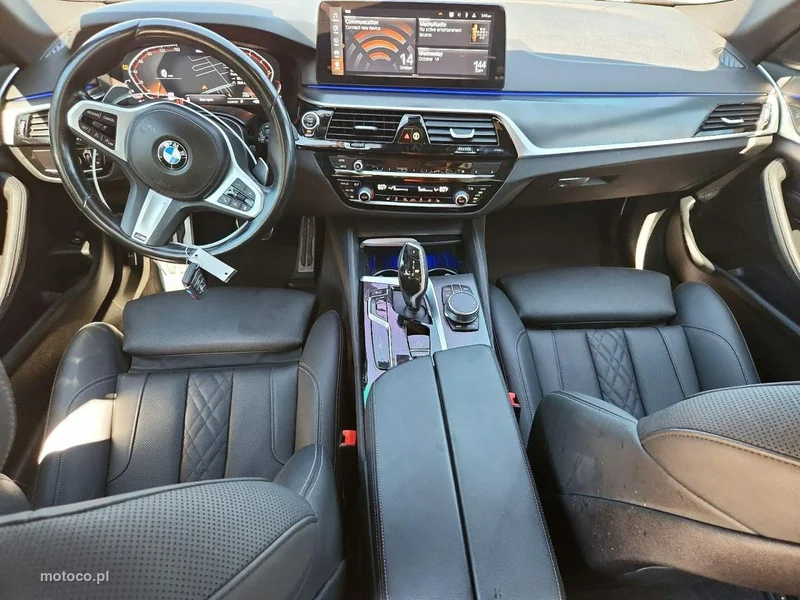 BMW Seria 5 G30 530 8