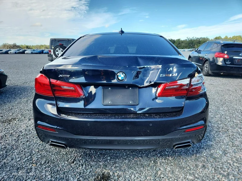 BMW Seria 5 G30 540 6