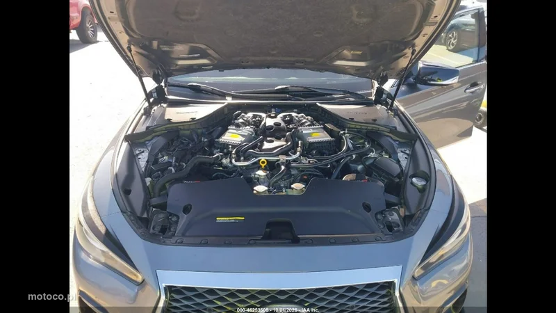 Infiniti Q50 12
