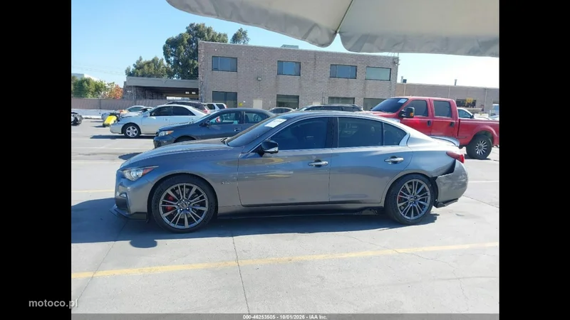 Infiniti Q50 7