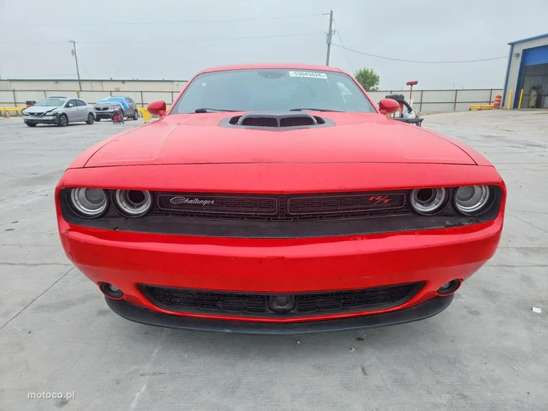 Dodge Challenger 2