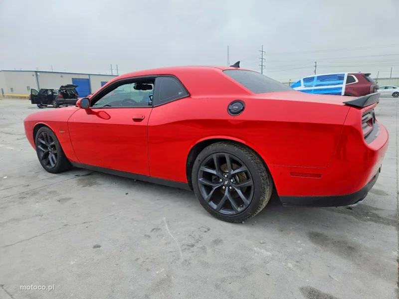 Dodge Challenger 5