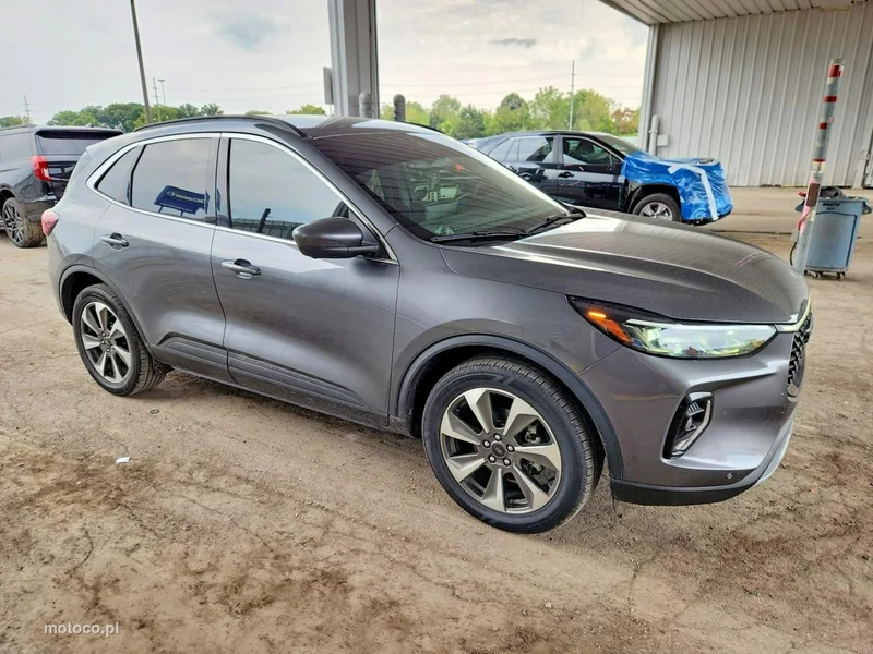 Ford Kuga III 3