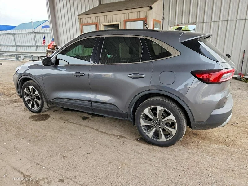 Ford Kuga III 5