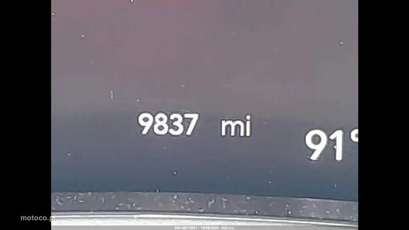 Chrysler Pacifica 9