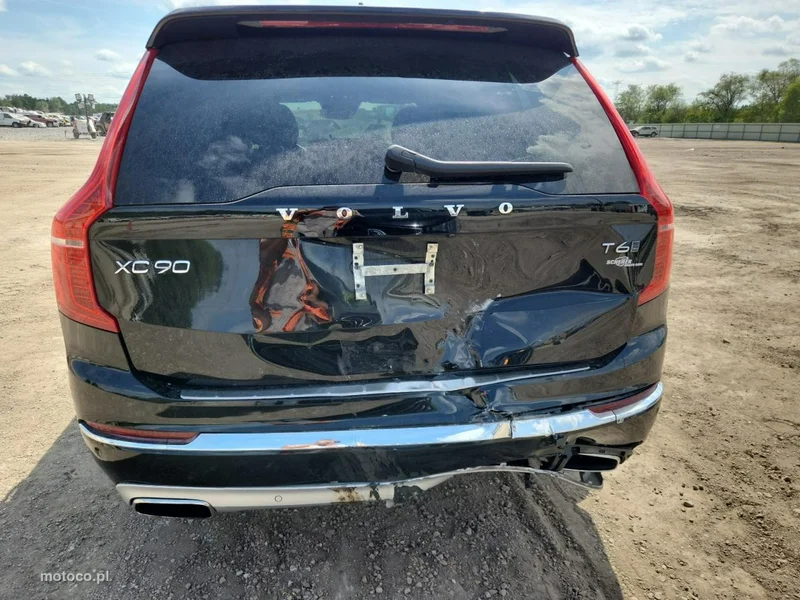 Volvo XC 90 12