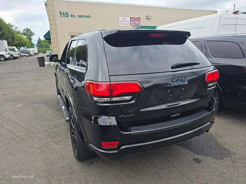Jeep Grand Cherokee 4
