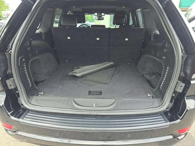 Jeep Grand Cherokee 8