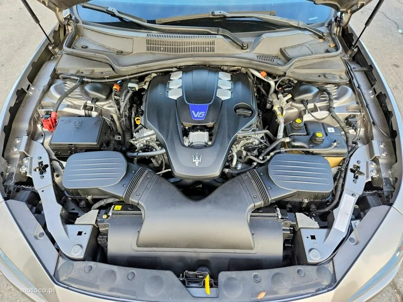 Maserati Ghibli 11