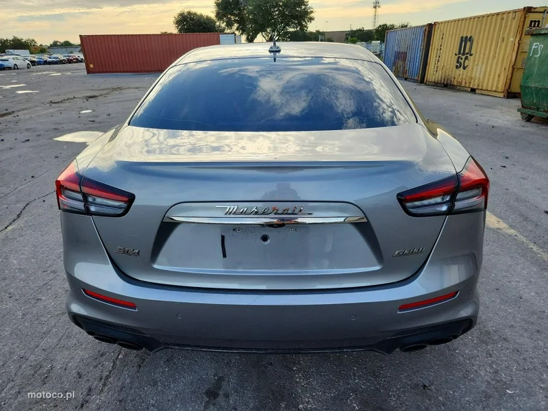 Maserati Ghibli 6