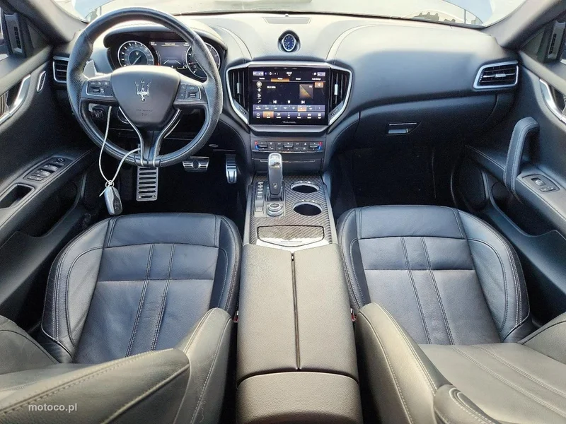 Maserati Ghibli 8