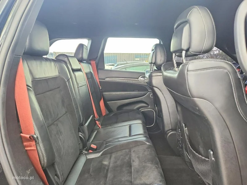 Jeep Grand Cherokee 11