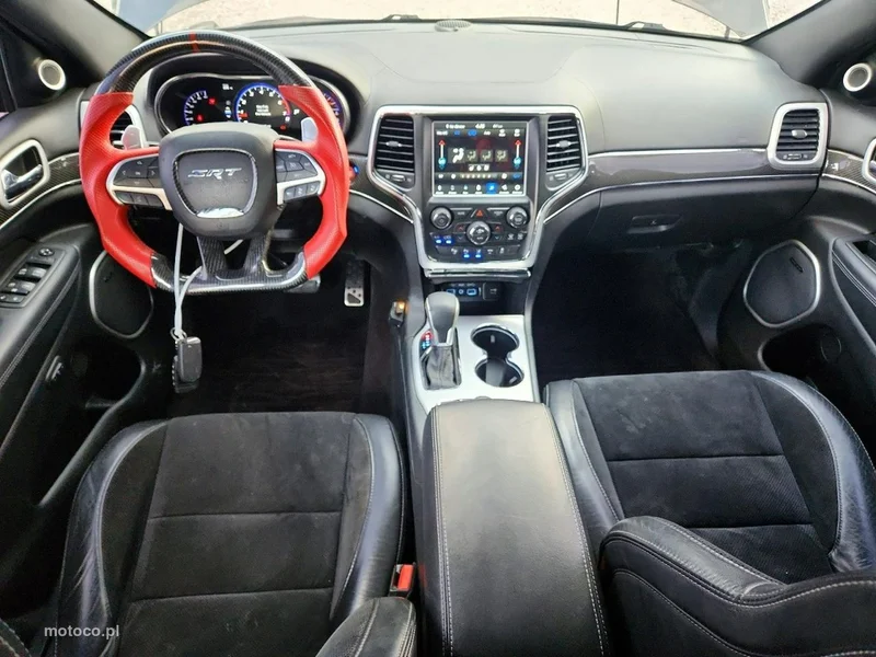 Jeep Grand Cherokee 8