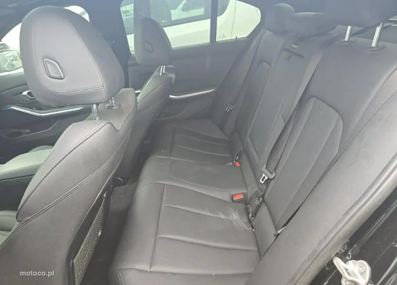 BMW Seria 3 G20 330 9