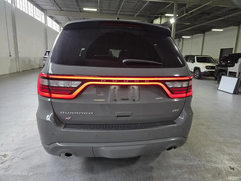 Dodge Durango 4