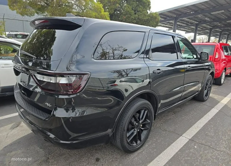 Dodge Durango 4