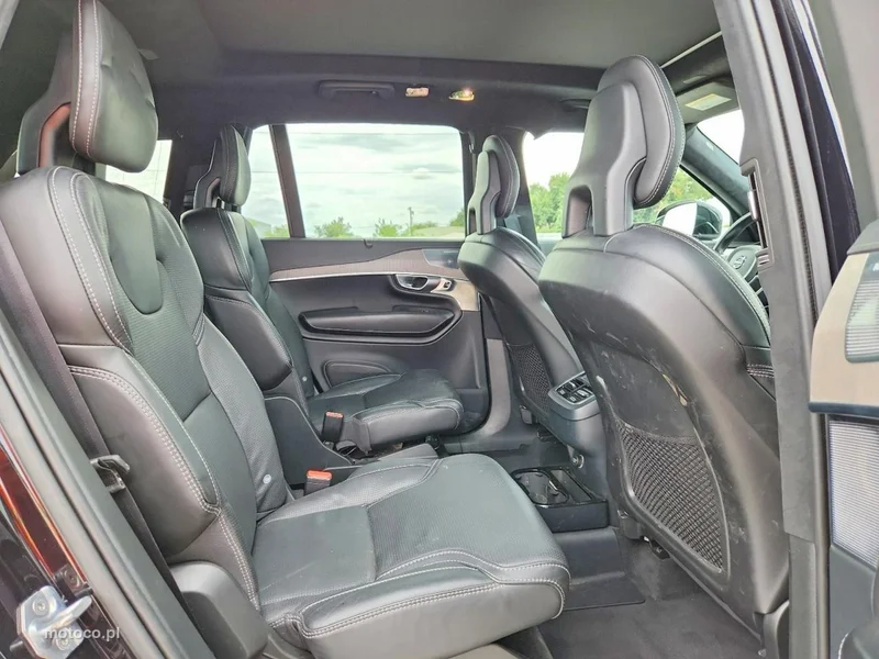 Volvo XC 90 10