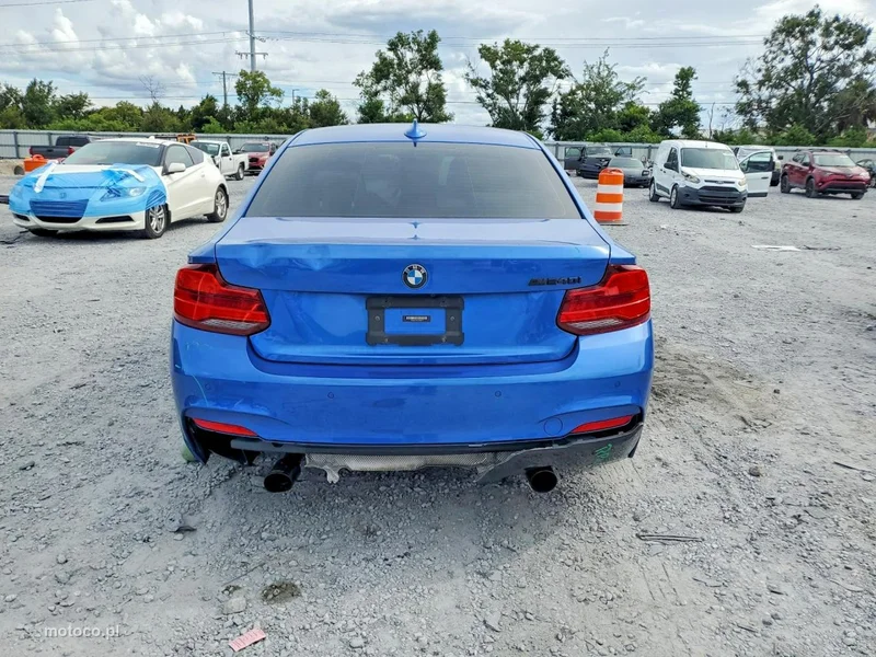 BMW M240 6