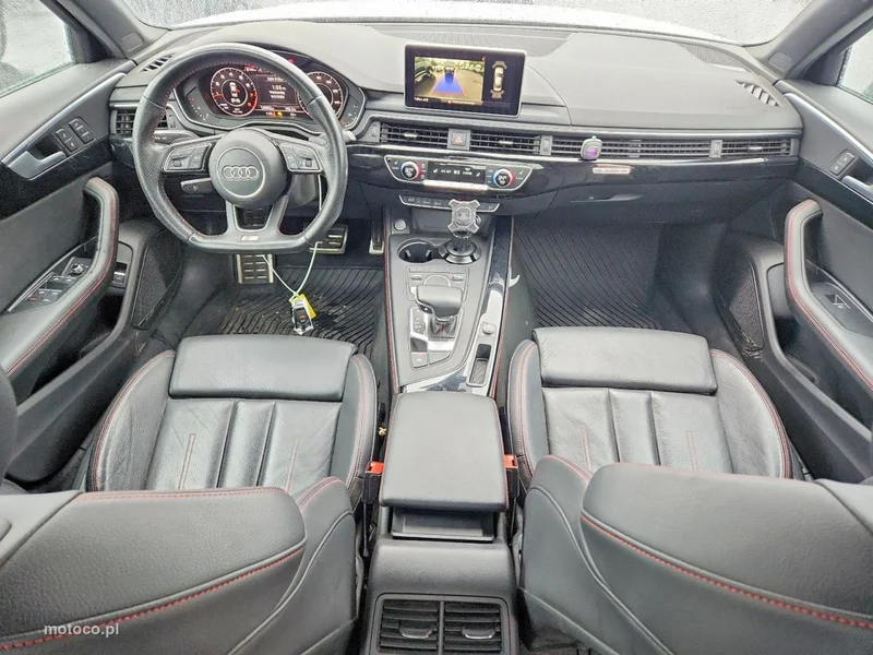 Audi A4 B9 8