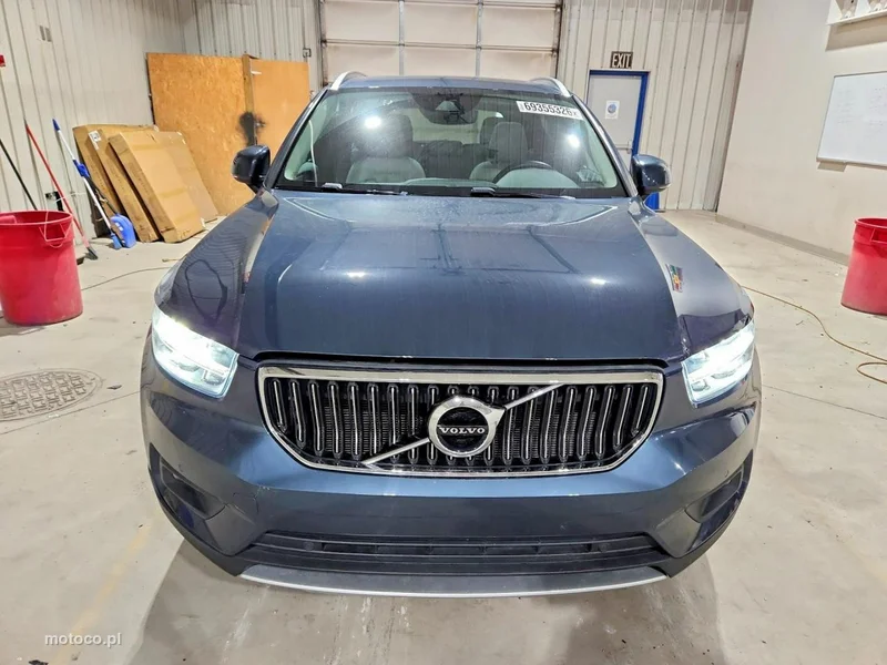 Volvo XC 40 2