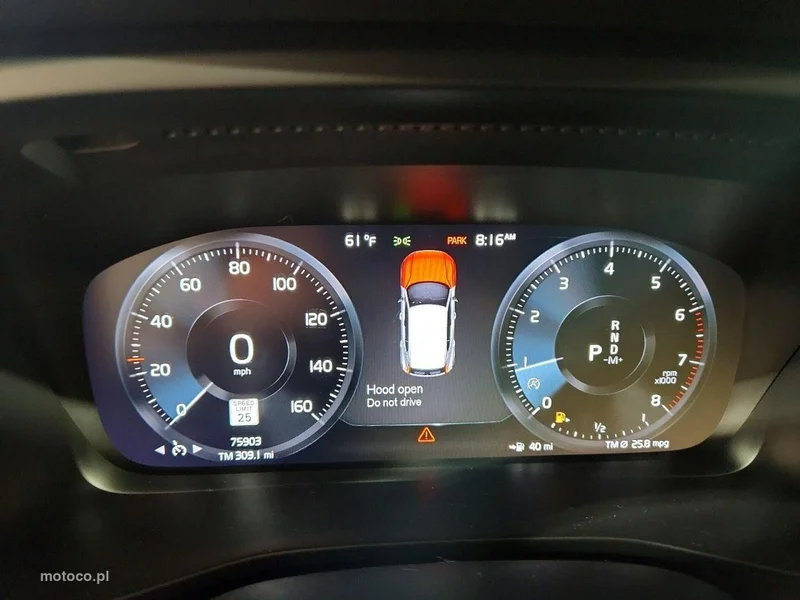 Volvo XC 40 9