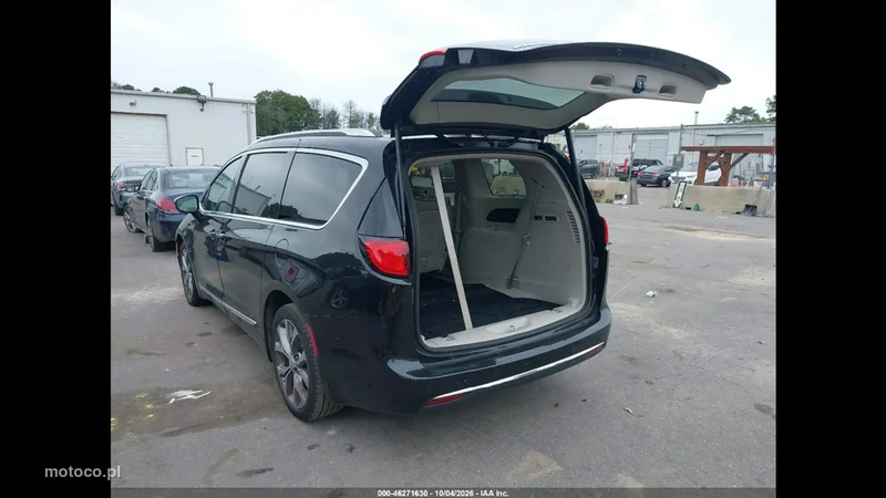 Chrysler Pacifica 7