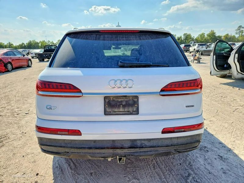 Audi Q7 4M 6