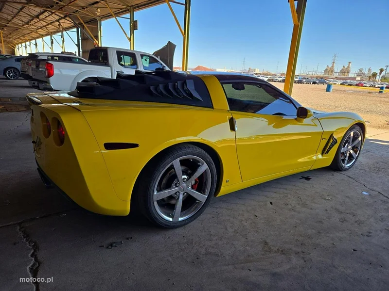 Chevrolet Corvette 4