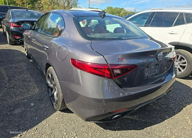 Alfa Romeo Giulia 5