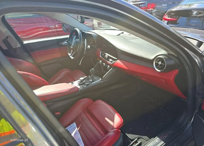 Alfa Romeo Giulia 9