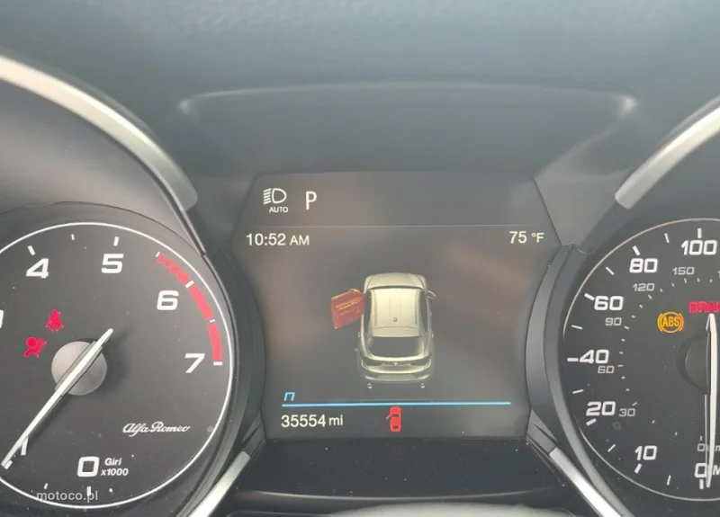 Alfa Romeo Stelvio 9